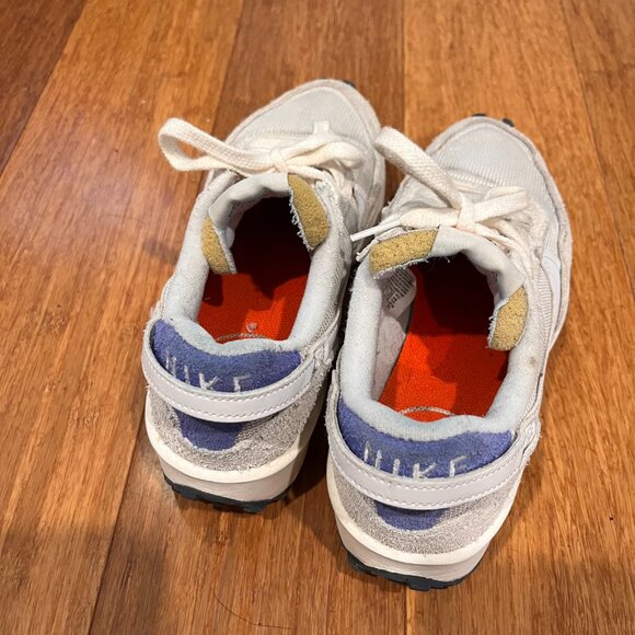 Womens Nike Waffle Trainers - Picture 2 of 4